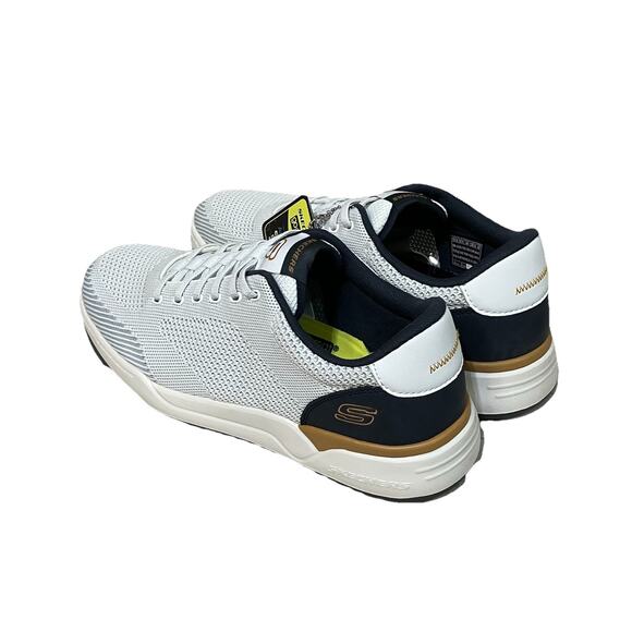 SKECHERS Corliss Dorset White Relaxed Fit Sneaker Shoe Men's size 10.5 New Box - Picture 8 of 9